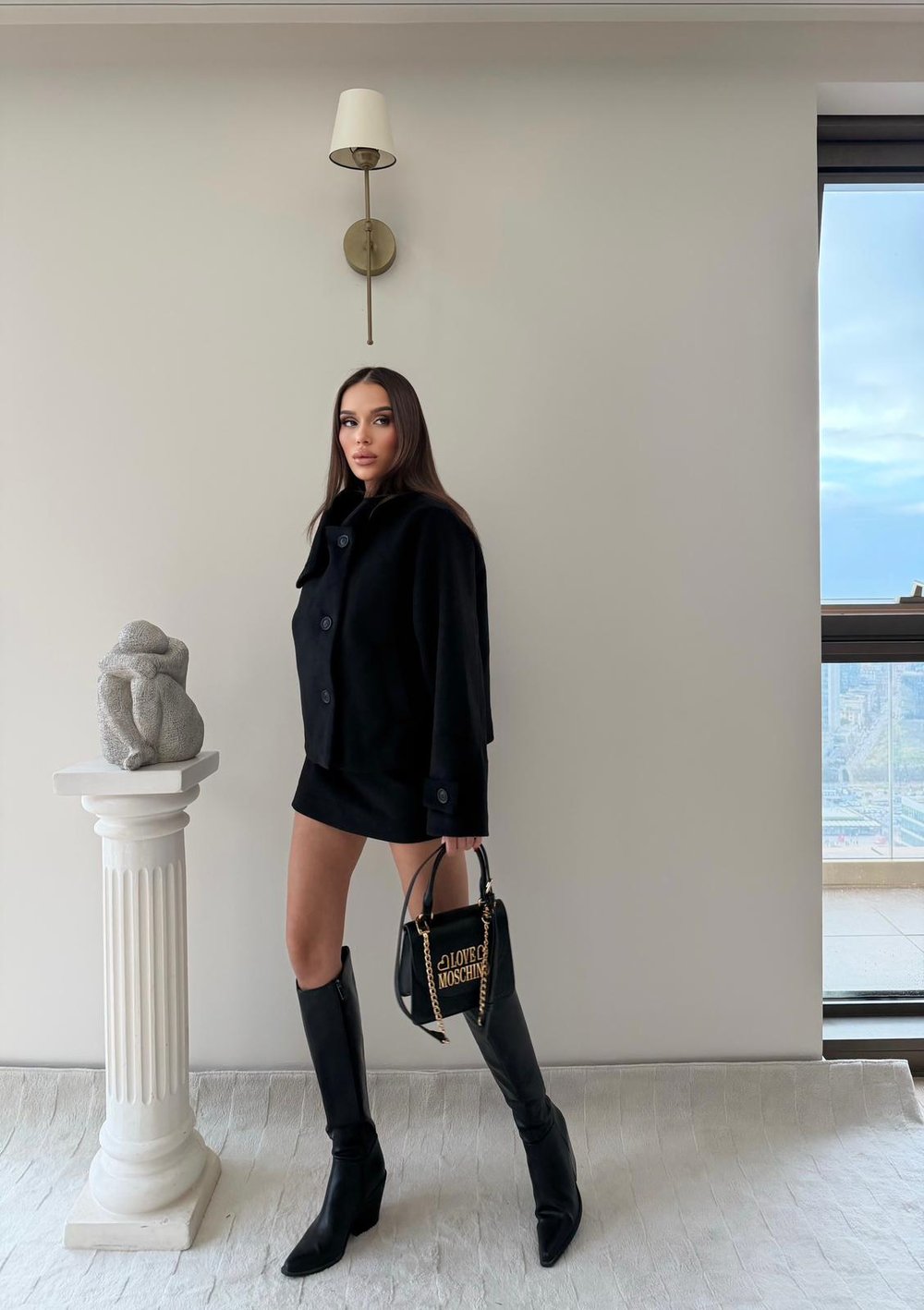 Dik Yaka Kol Kemer Detay İç Astarlı Kaşe Mont Siyah 2034