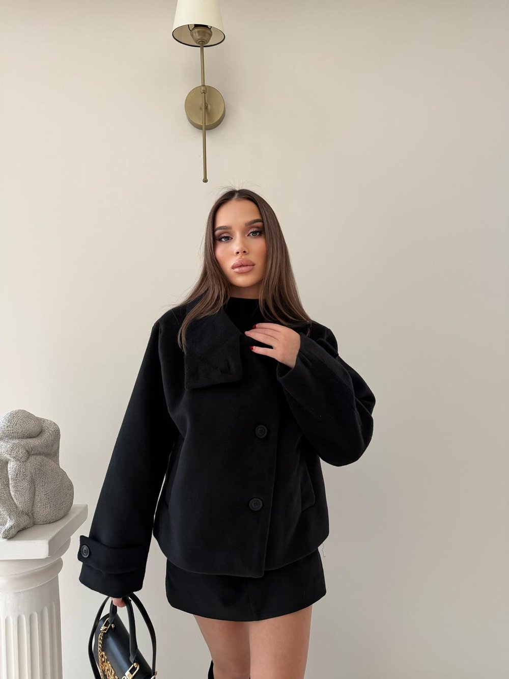 Dik Yaka Kol Kemer Detay İç Astarlı Kaşe Mont Siyah 2034