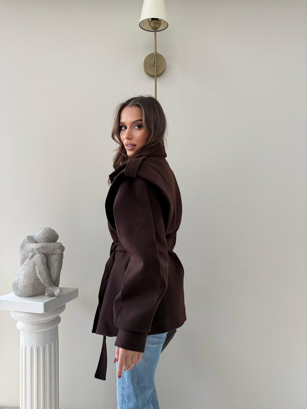 DİK YAKA OMUZ APOLETLİ BEL KUŞAKLI ASTARLI KAŞE KABAN ACI KAHVE 2004