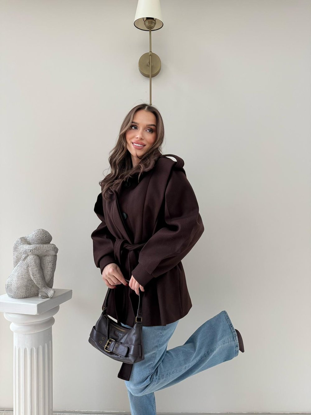 DİK YAKA OMUZ APOLETLİ BEL KUŞAKLI ASTARLI KAŞE KABAN ACI KAHVE 2004