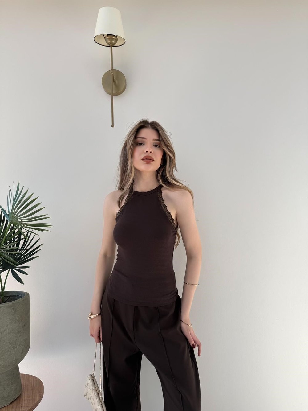 Halter Yaka Dantel Detay Modal Bluz Acı Kahve 2251