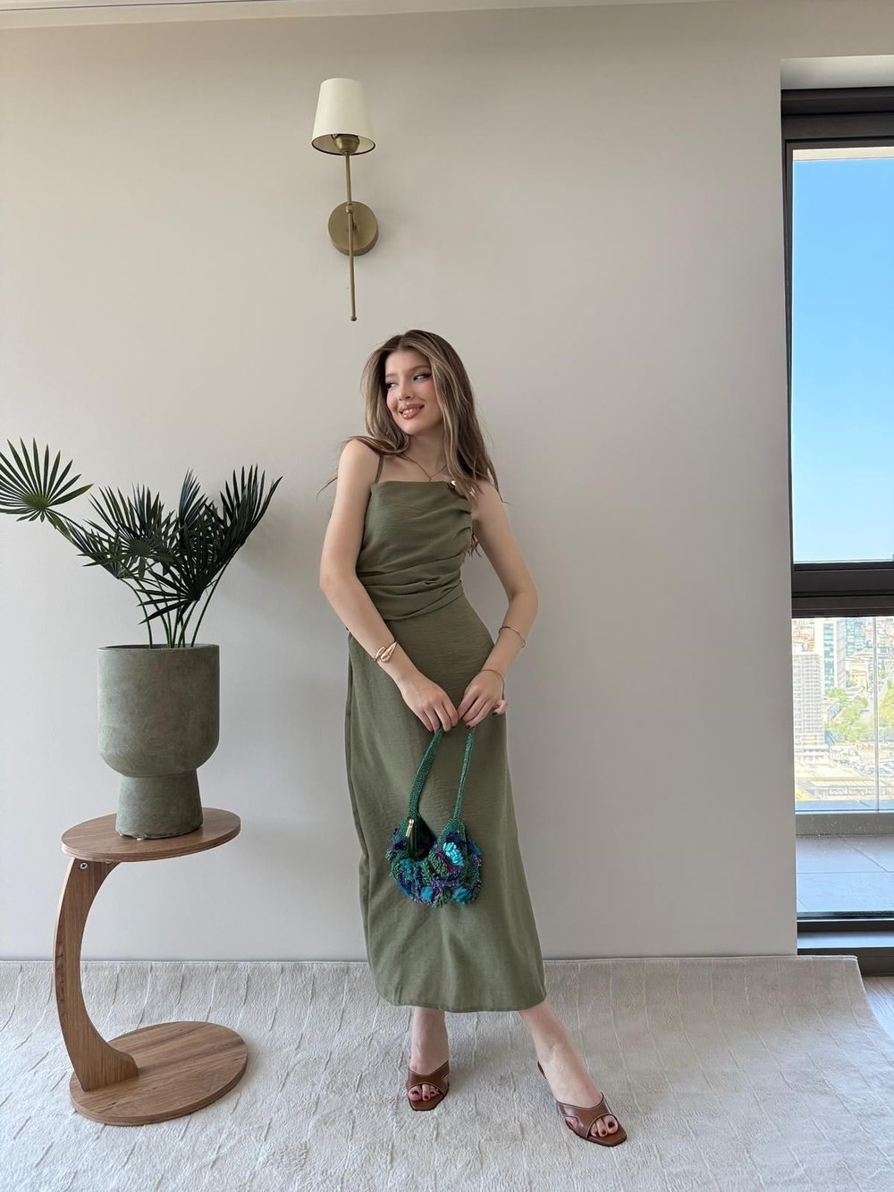 İp Askılı Aksesuar Detay Bel Drape Yırtmaçlı Astarlı Keten Elbise Yeşil 2244
