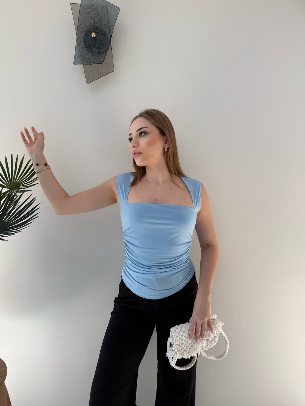 Kare Yaka Bel Drape Detay Bluz Mavi 2372