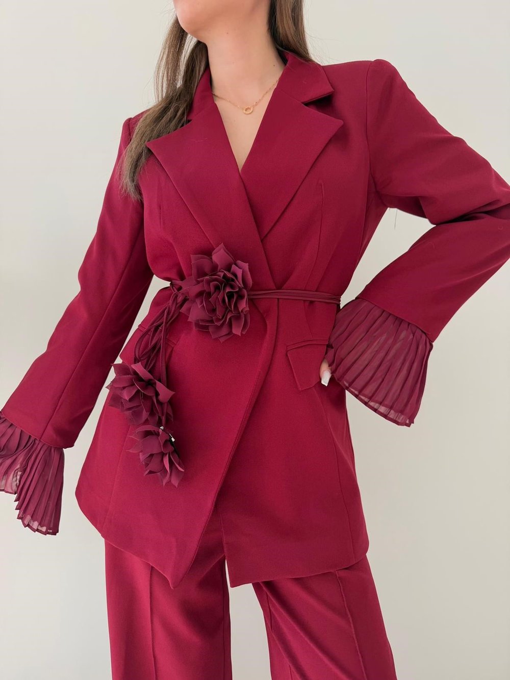 Kol Tül Detay Bel Kuşaklı Blazer Ceket Ve Pantolonlu Kumaş Takım Bordo 2068