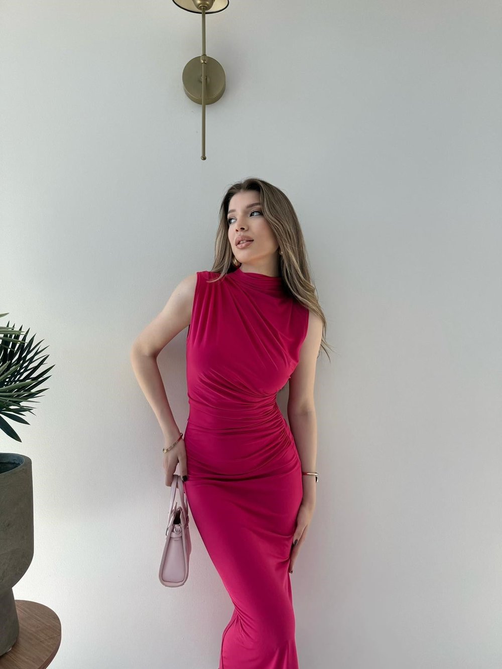 Omuz ve Bel Drape Detay Yırtmaçlı Uzun Sandy Elbise Fuşya 2286