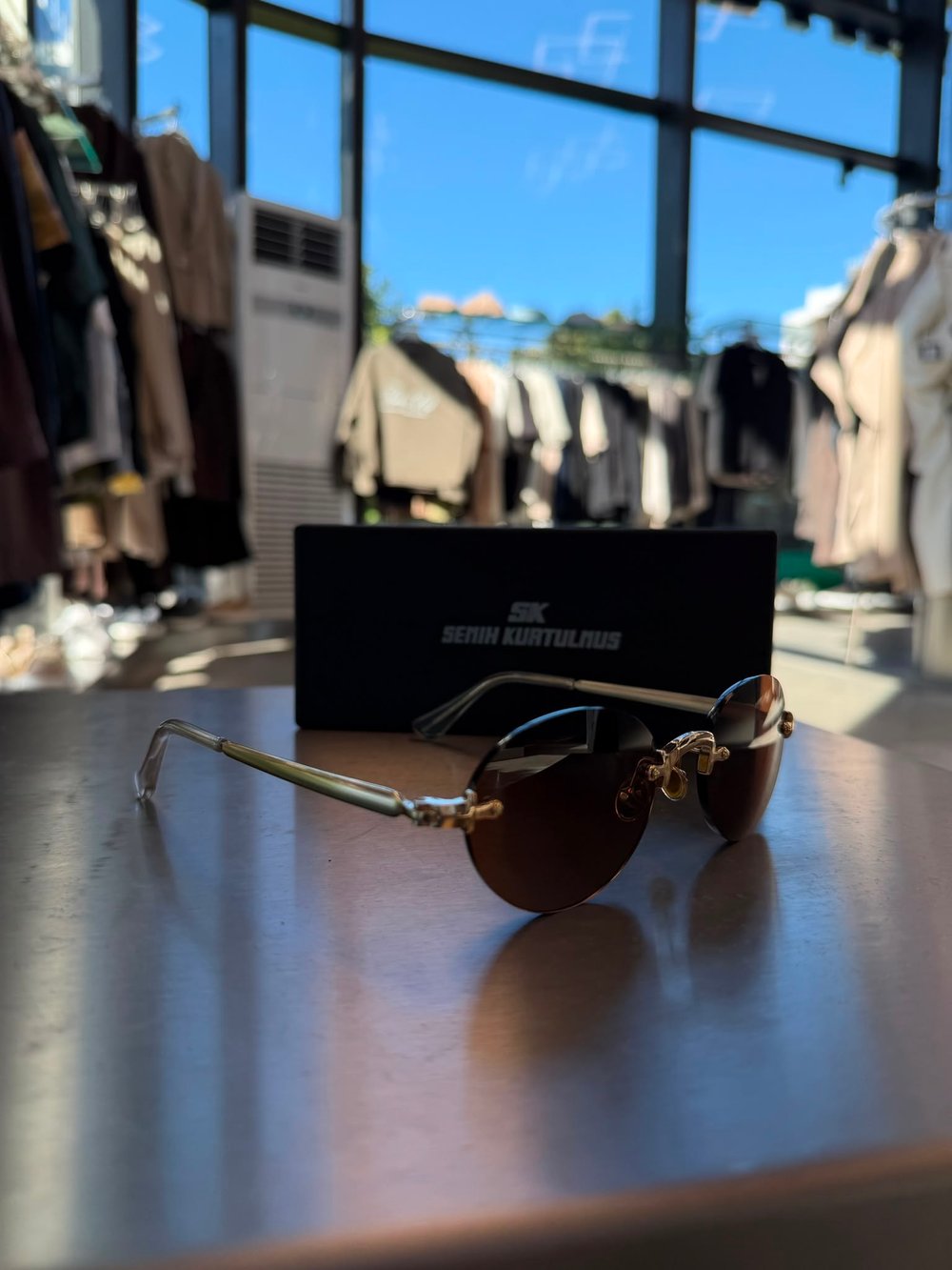 Brown Vanguard VN2
