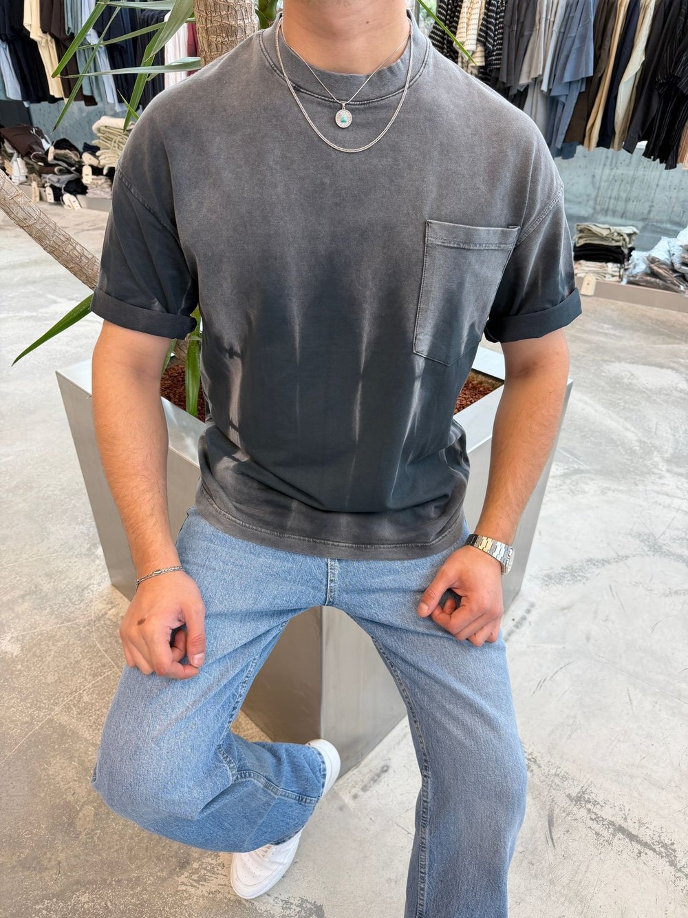 Gri Yıkamalı Cepli T-Shirt E7165