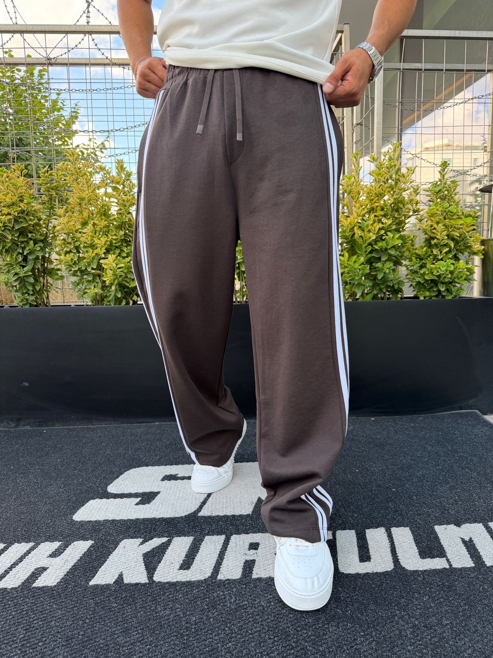 Kahverengi Yan Şeritli Doubleface Eşofman SP259