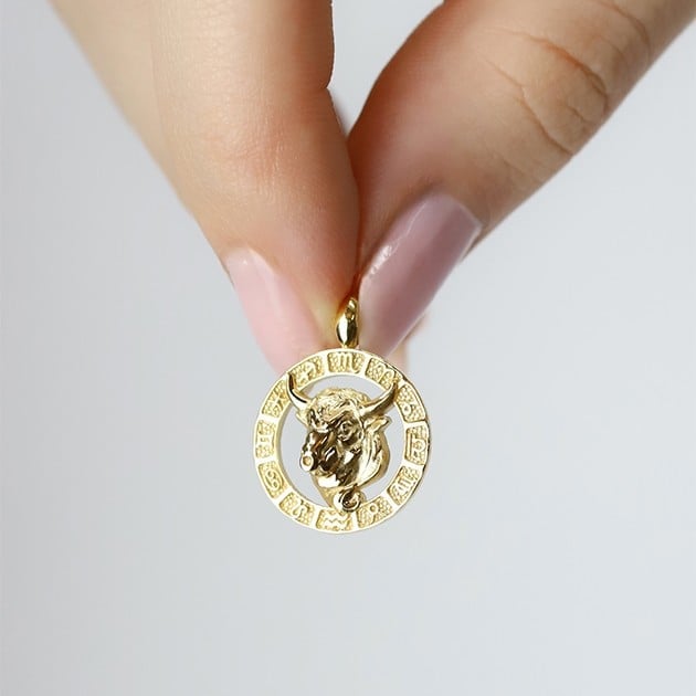 Boğa Burcu Charm
