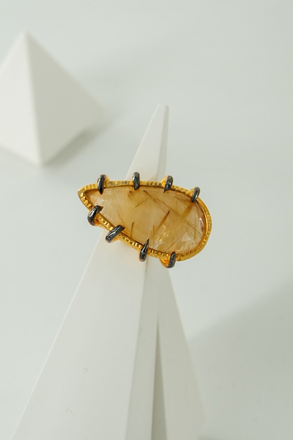 Gold Rutil Quartz Taşlı Gümüş Yüzük