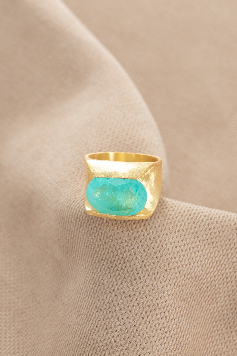 Paraiba Turmalin Taşlı Gold Tasarım Yüzük