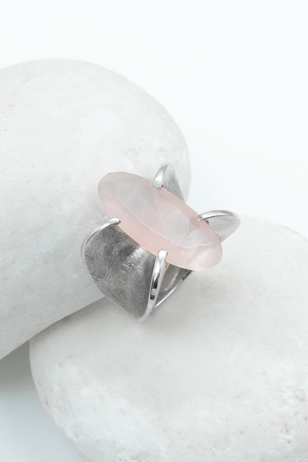 Pink Kuvars Taşlı Gümüş Yüzük