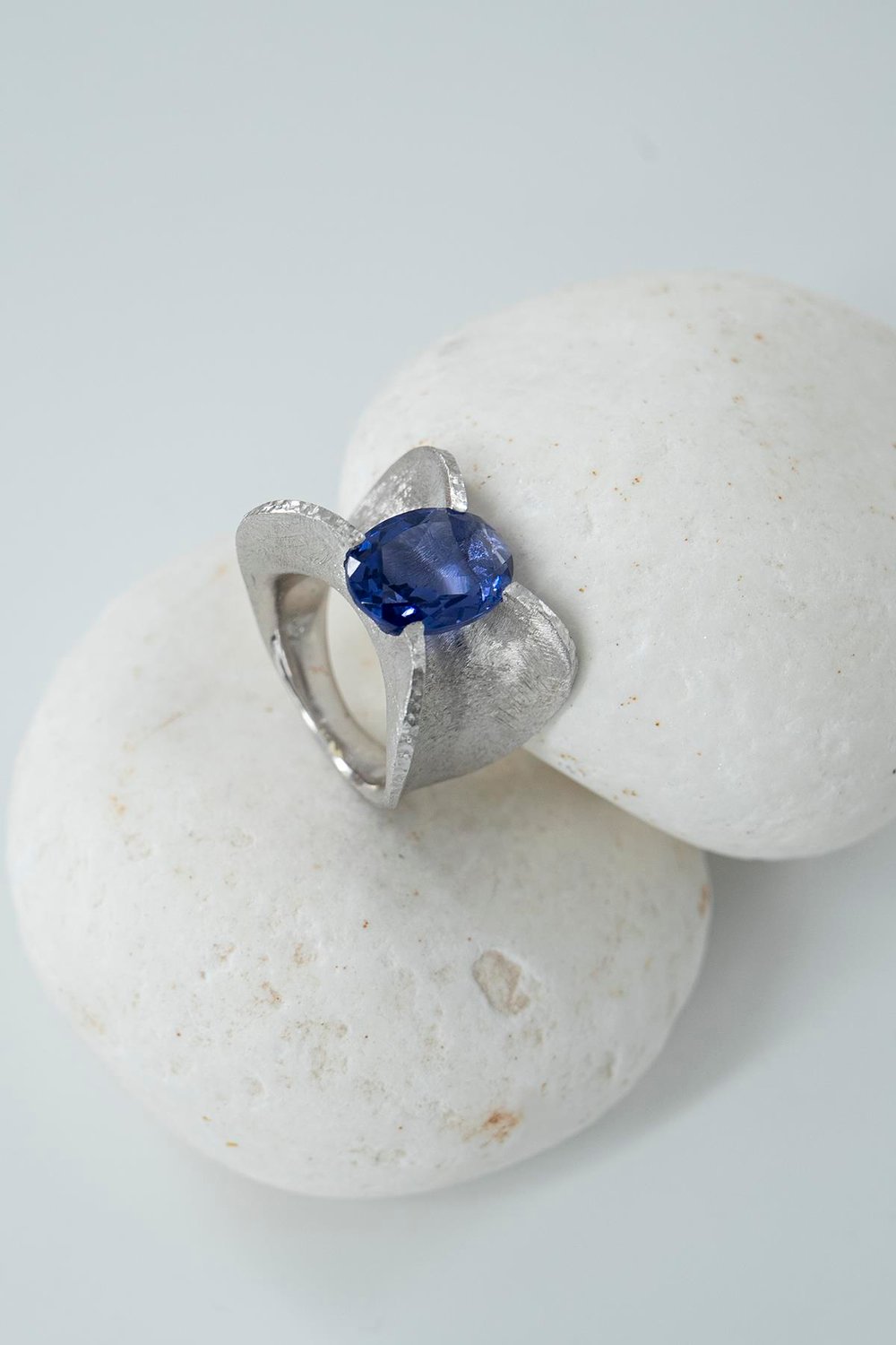 Tanzanit Taşlı Gümüş Yüzük 5.50 ct