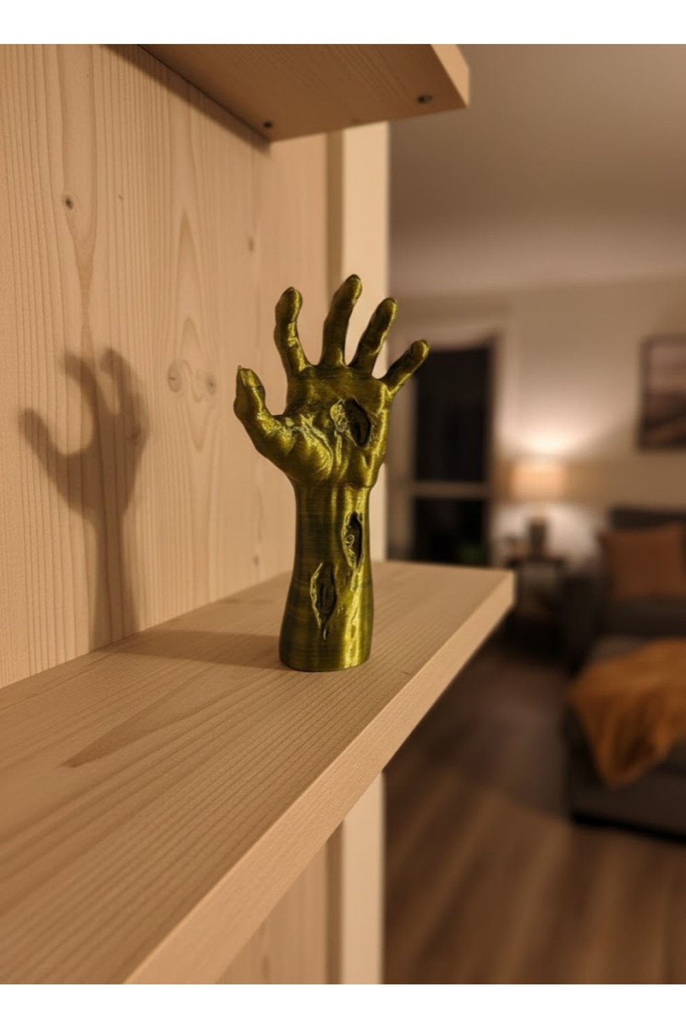 Dekoratif El Heykeli 22×7 cm Fantastik Koleksiyonluk Masaüstü Figür