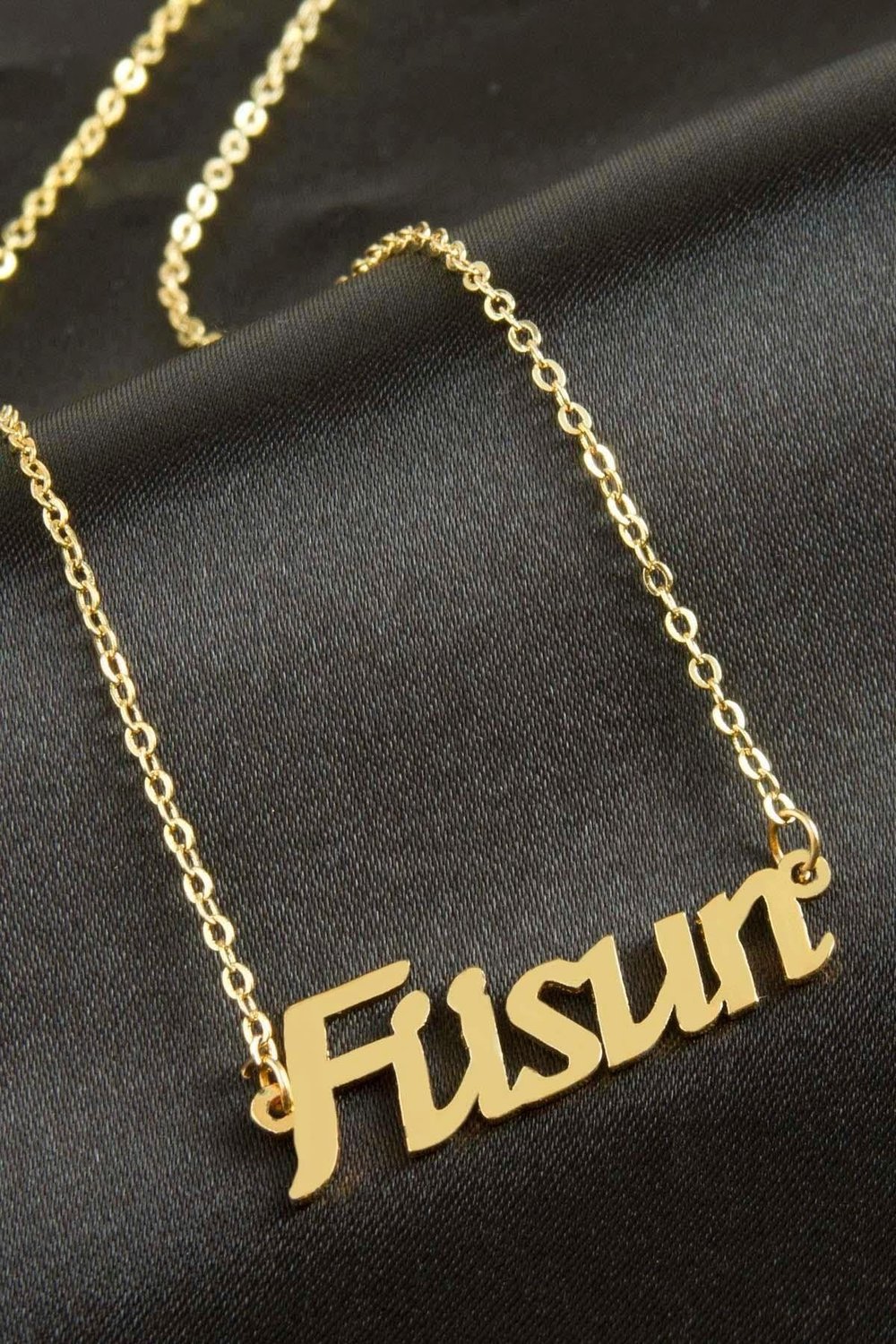 Füsun Isimli Kolye (Kişiye Özel)