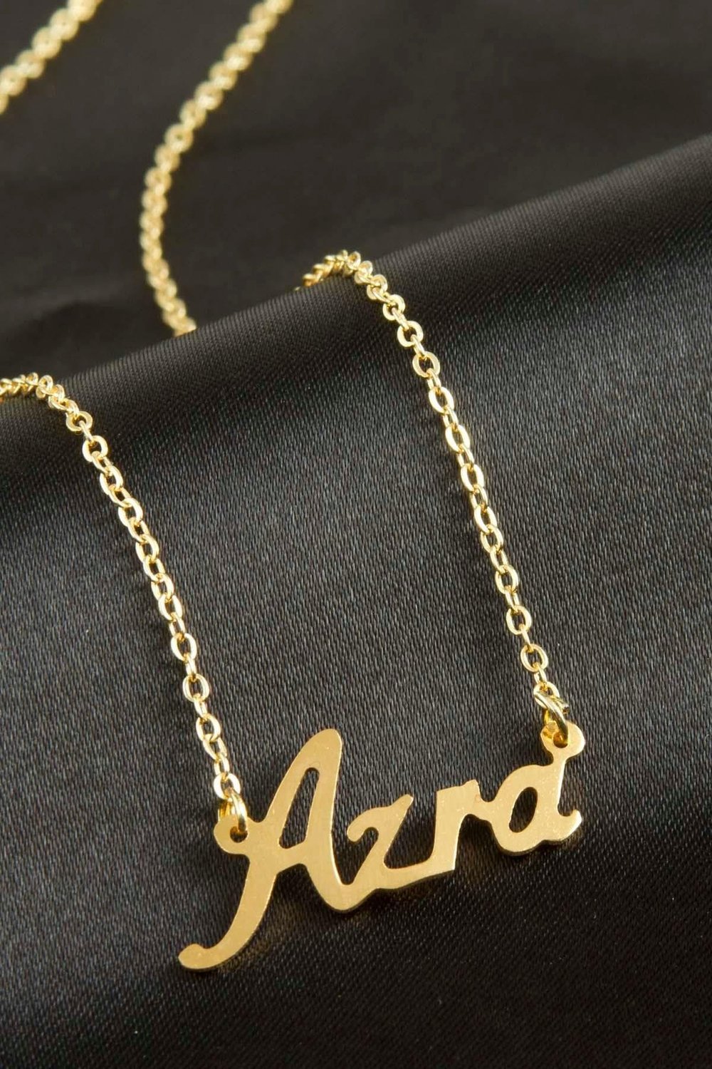Azra isimli kolye (Kişiye Özel)