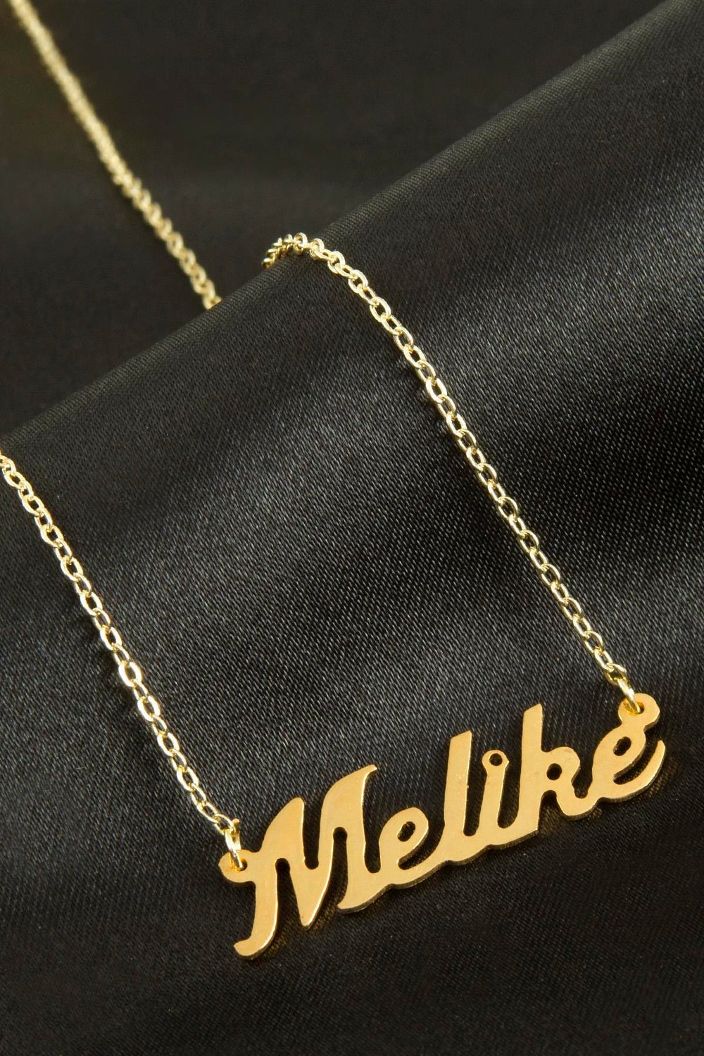 Melike isimli kolye (Kişiye Özel)