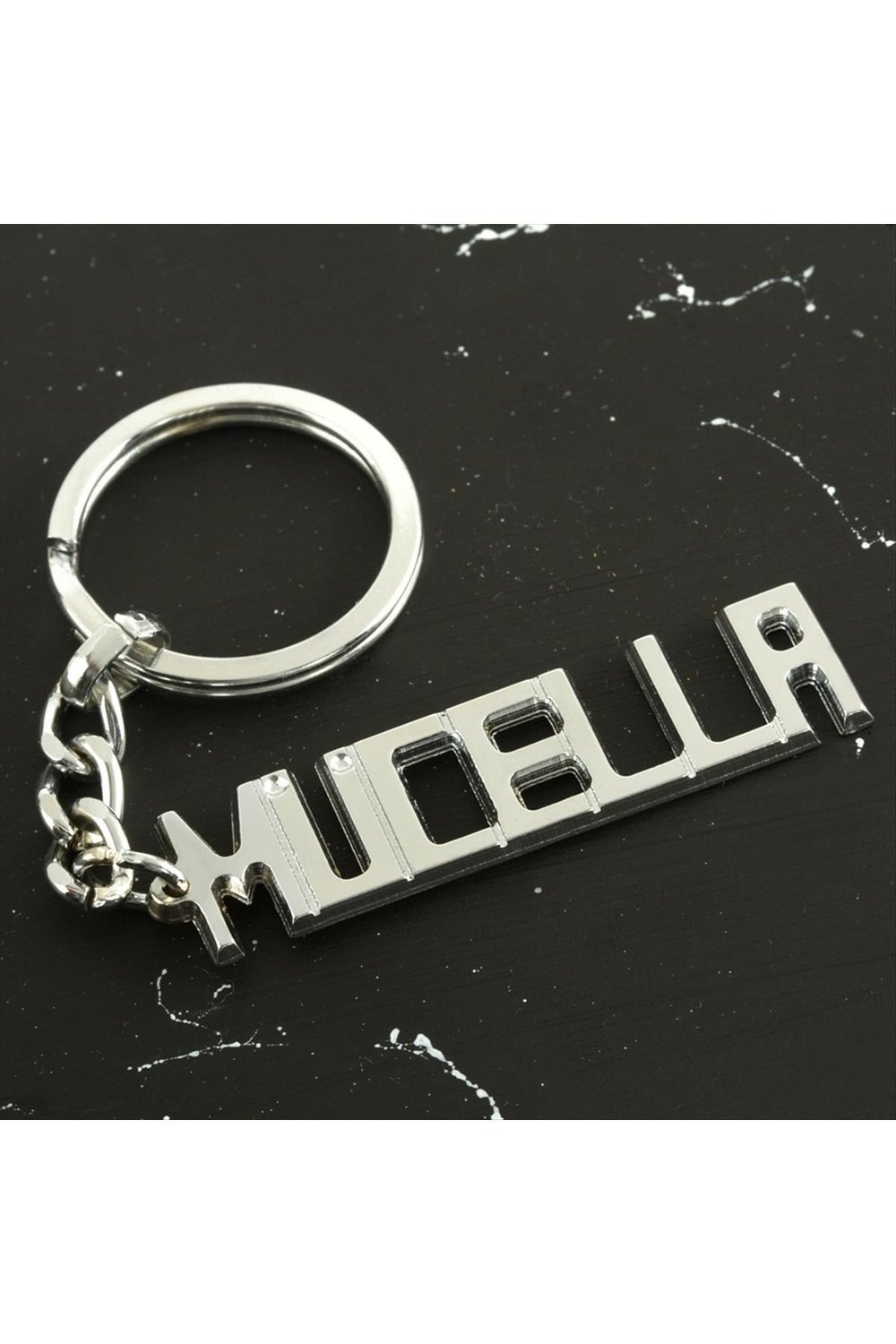 Mücella İsimli Anahtarlık