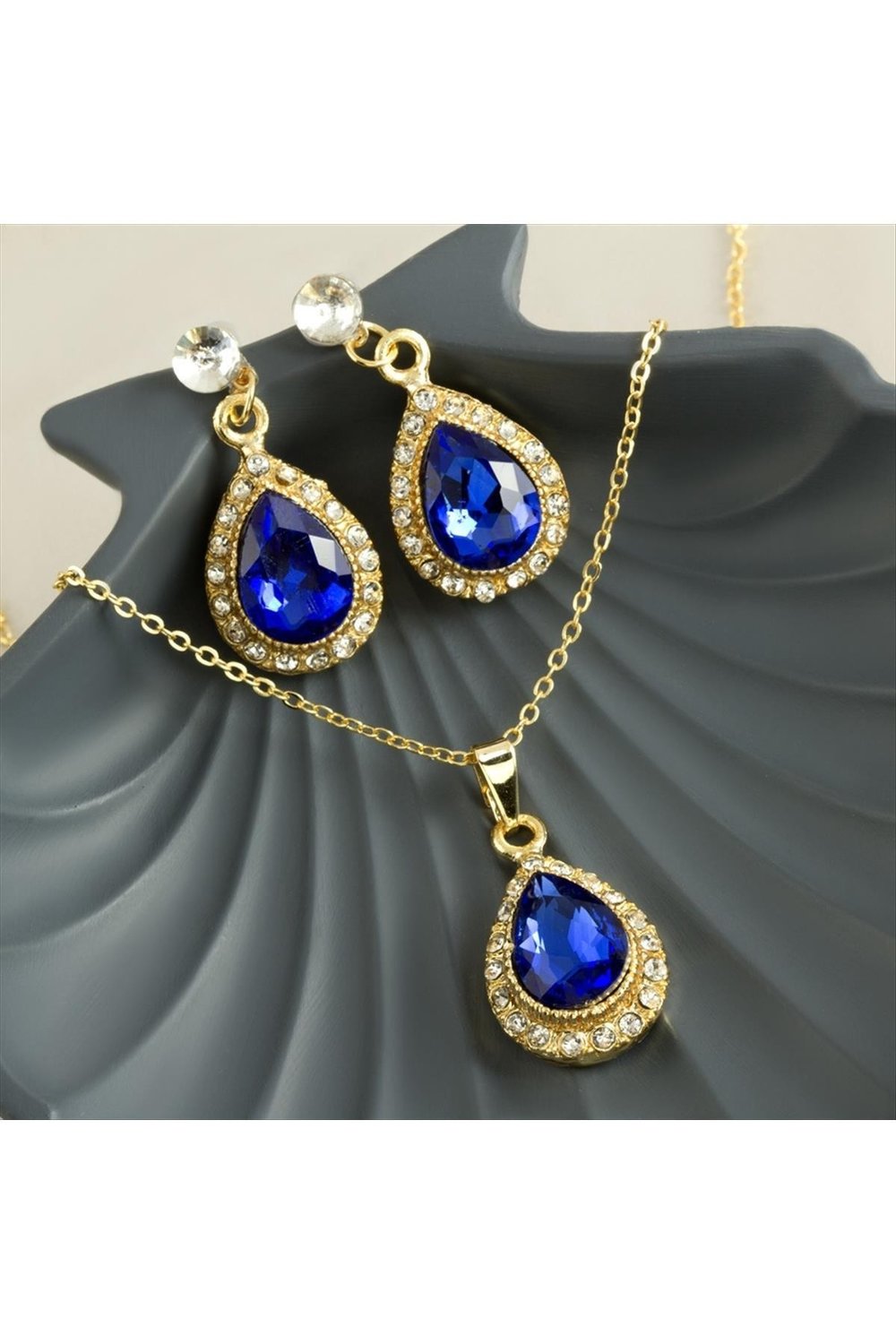 Oval Taşlı Set Kolye