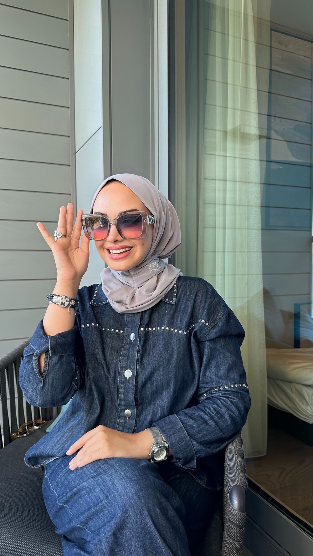 Gri Çıtçıtlı Hijab Şal
