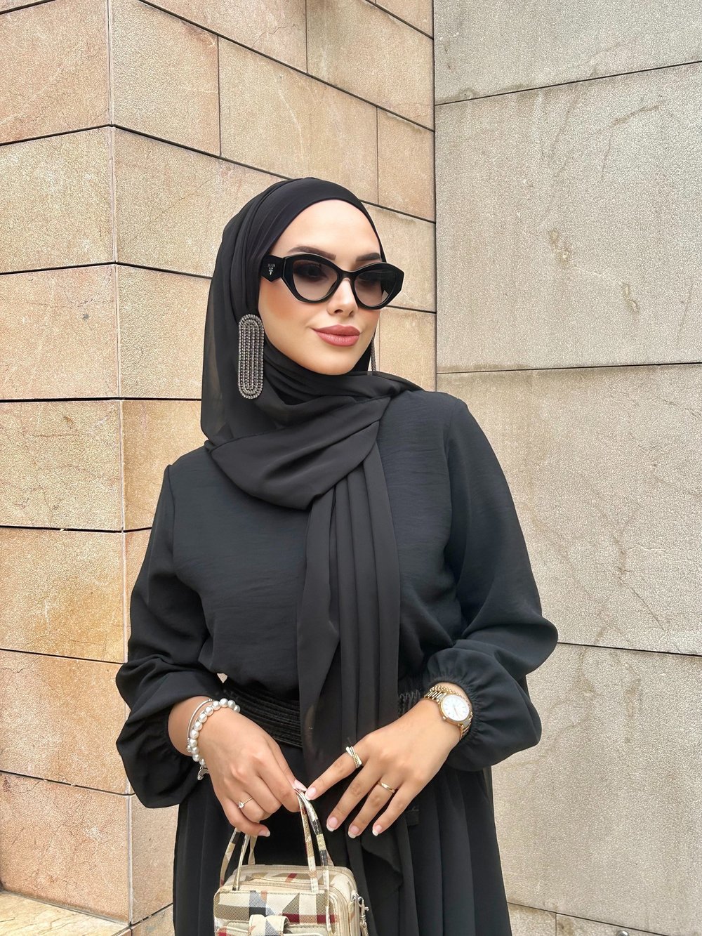Siyah Önü Düz Elegant Boneşal