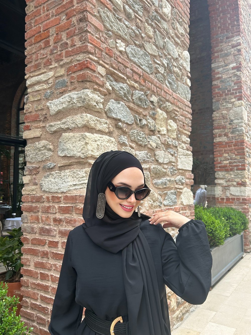Siyah Önü Düz Elegant Boneşal