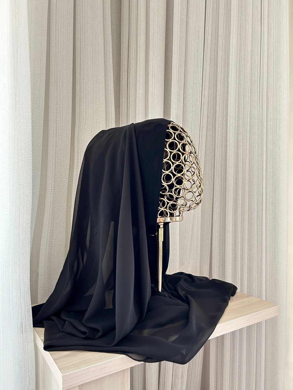 Siyah Önü Düz Elegant Boneşal