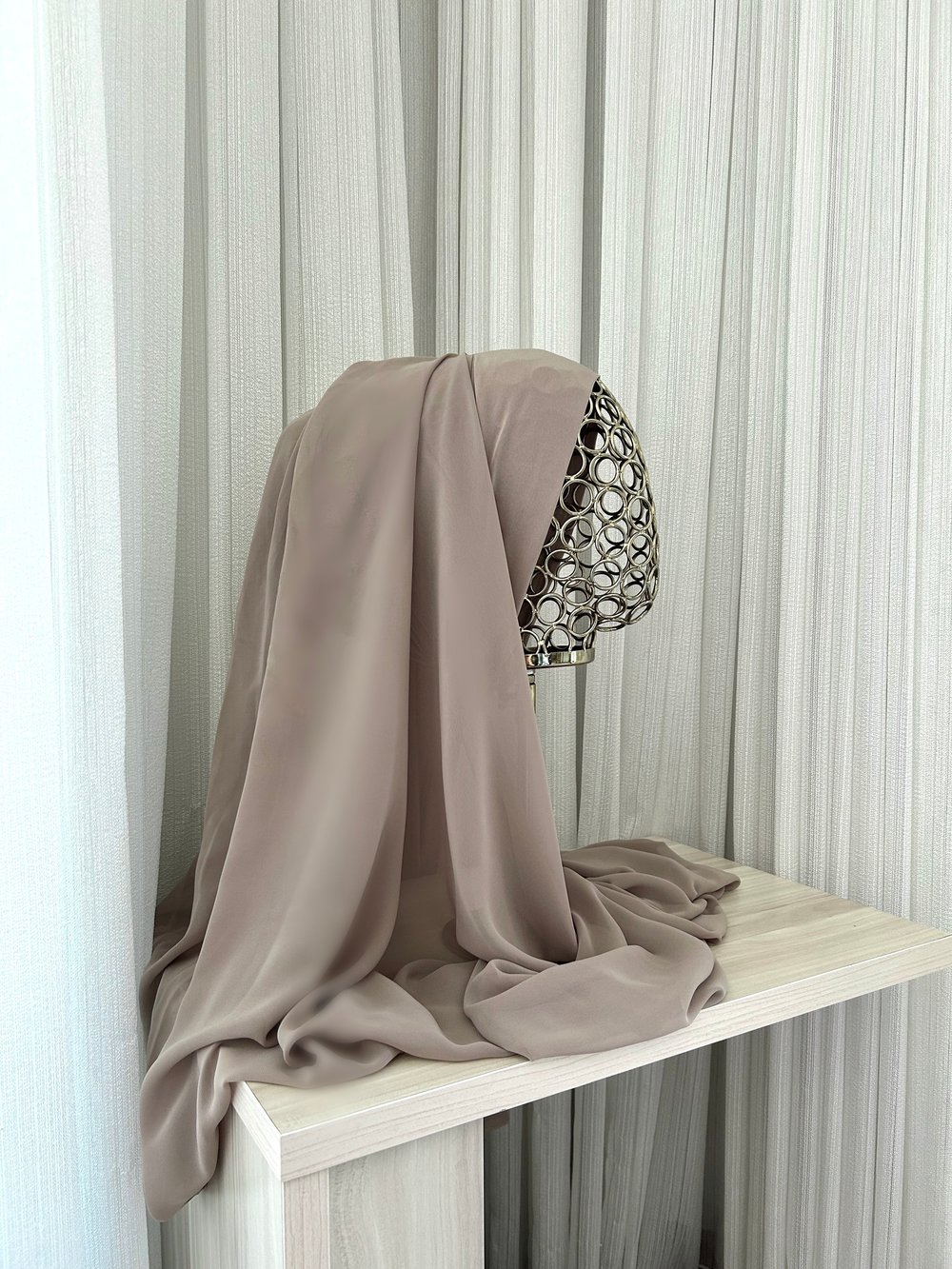 Taş Rengi Önü Düz Elegant Boneşal