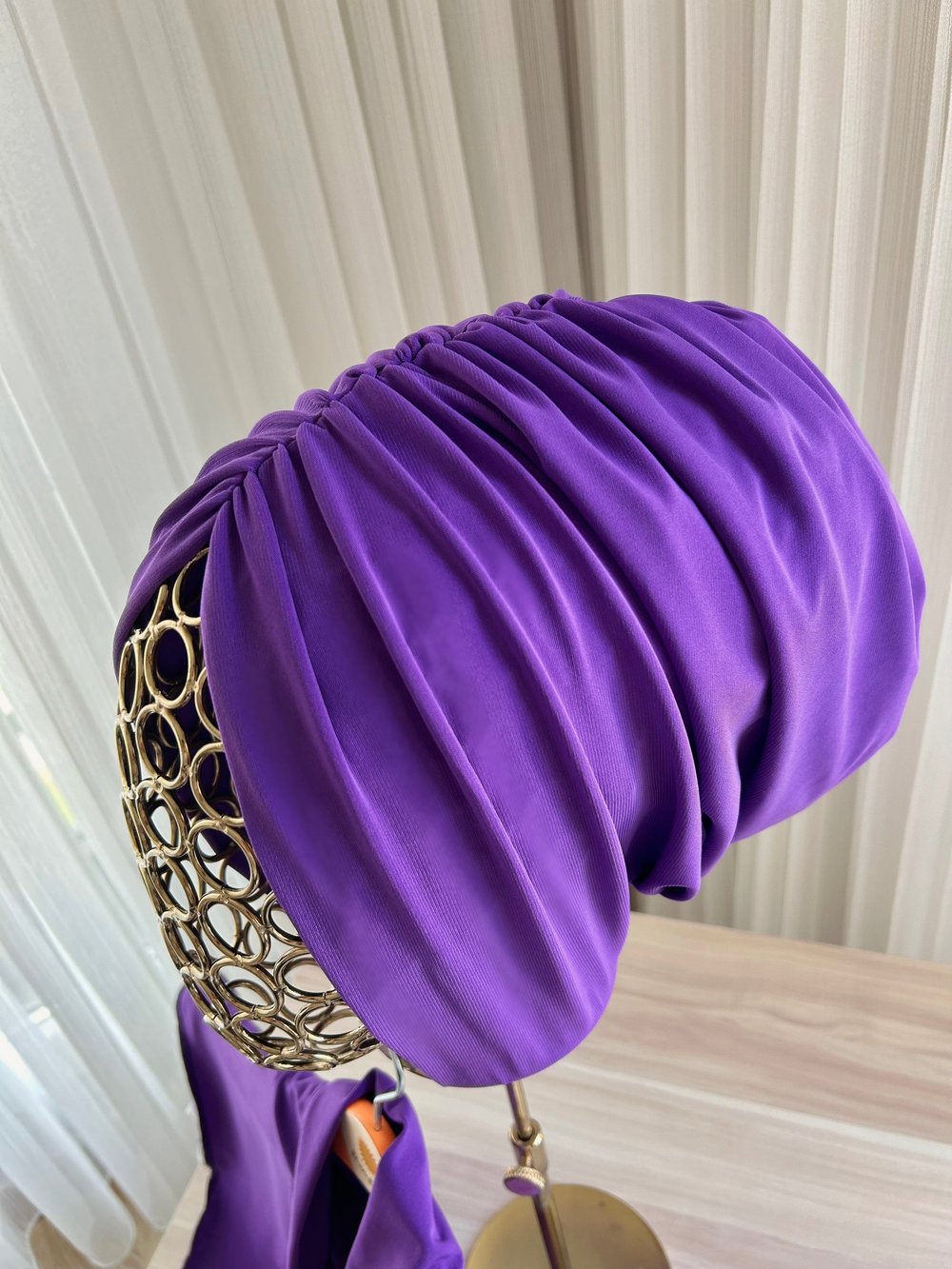 Violet Salaş Büzgülü Bone