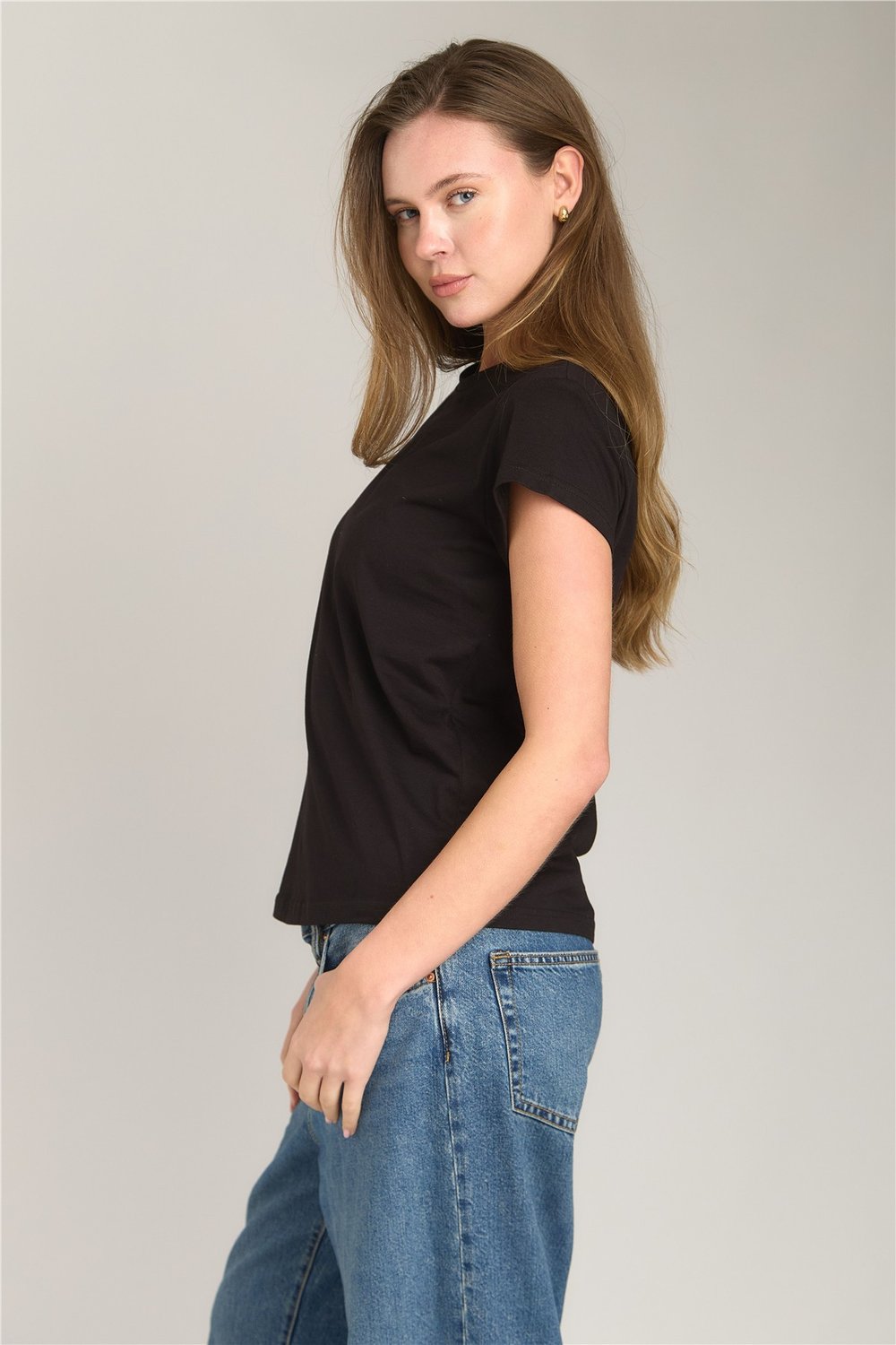 INA BASIC TSHIRT