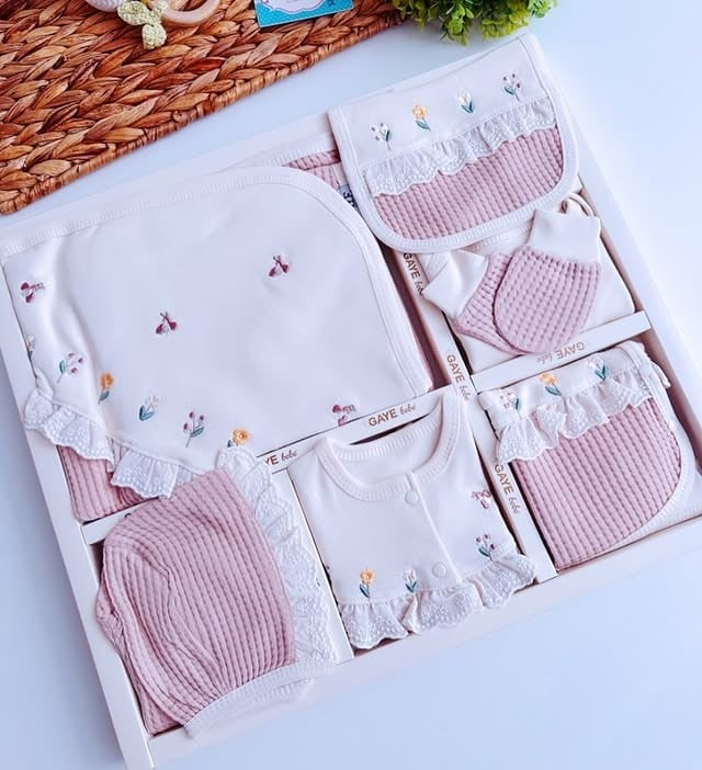 Nakış Detaylı Gofret 10Parça Tam Set Hastane Çıkışı