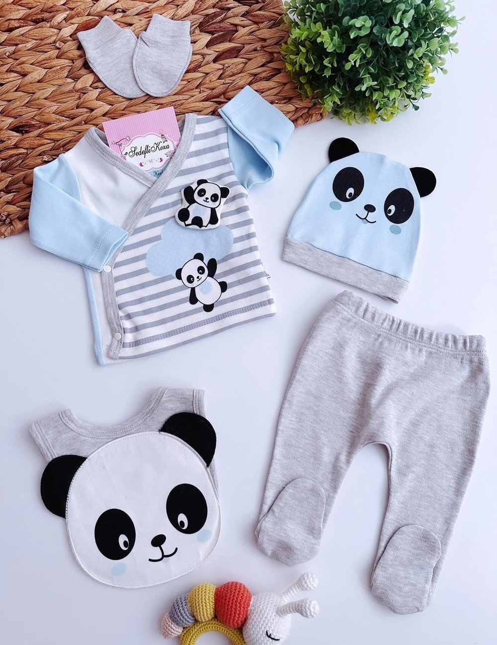 Sevimli Panda Hastane Çıkışı