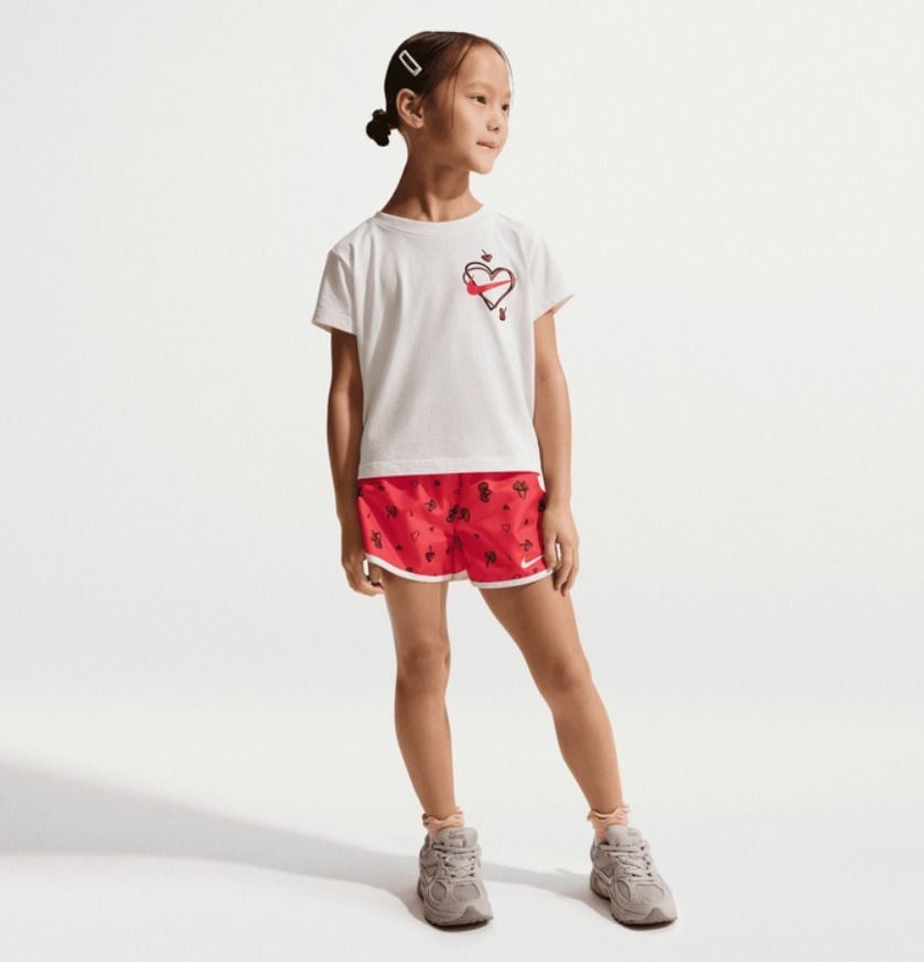 NIKE CHERRY AOP TEMPO KIZ ÇOCUK ŞORT-TİŞÖRT TAKIM 36N746