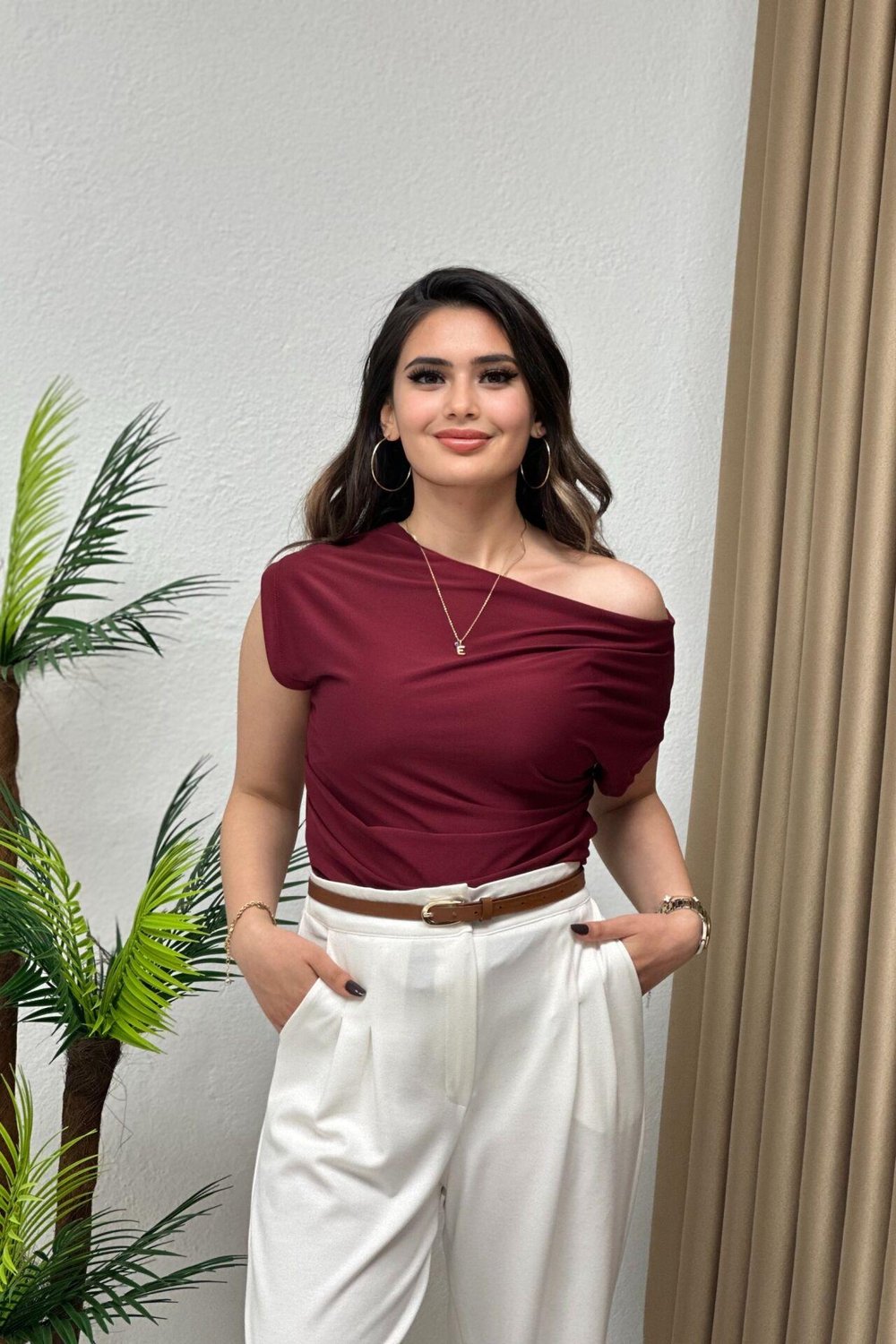 Drape Detaylı Düşük Omuz Sandy Kumaş Bluz Bordo