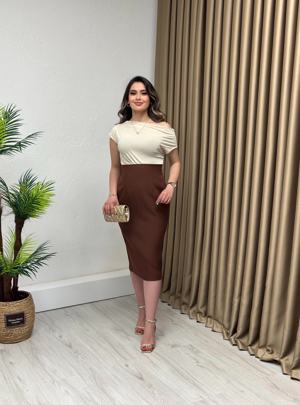 Premium Seri Double Krep Kumaş Yırtmaçlı Midi Boy Kalem Etek Kahverengi