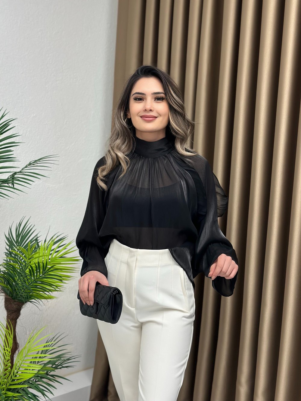 Zr Model İpeksi Parlak Şifon Transparan Bluz Siyah