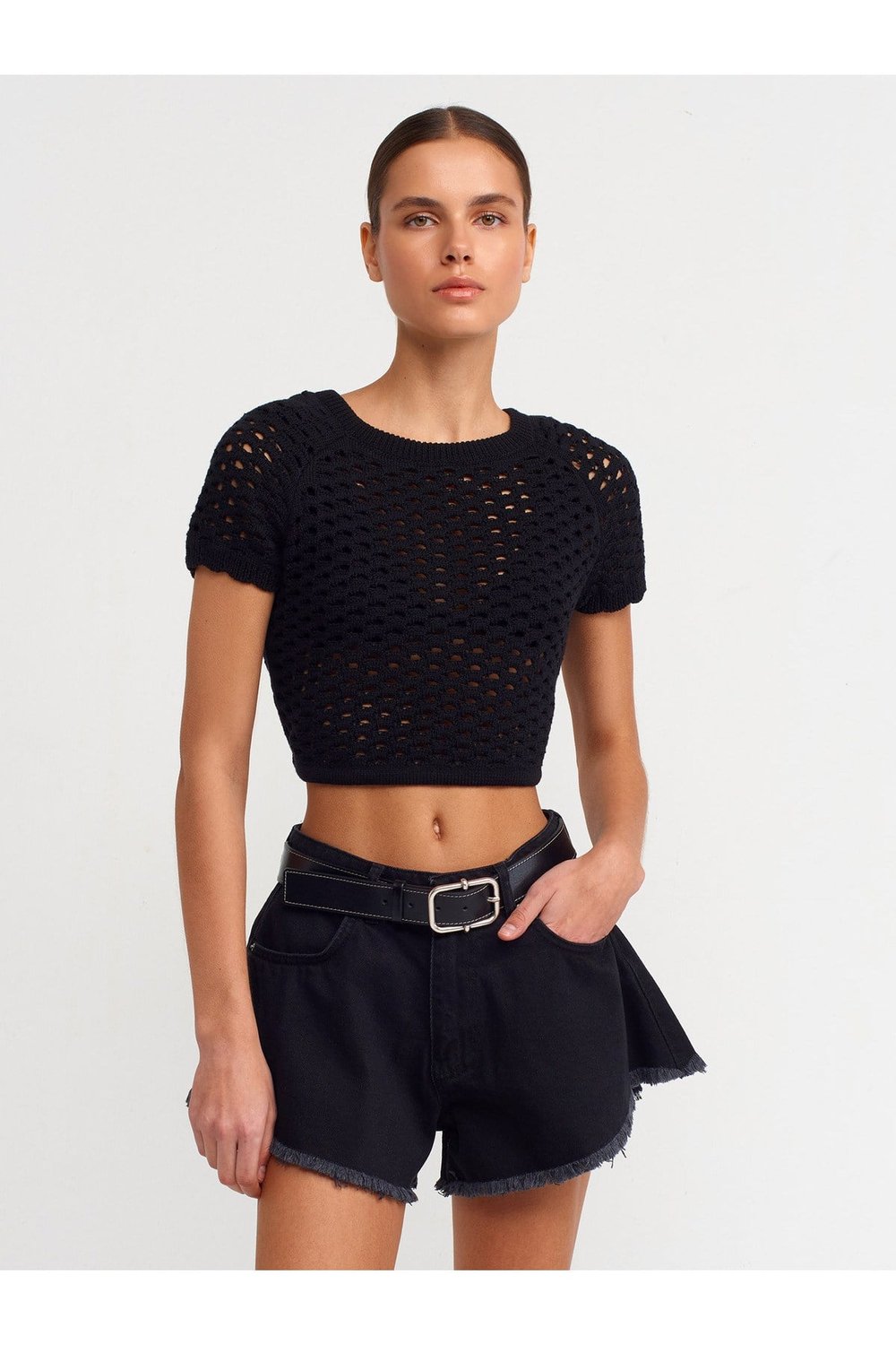10516-bisiklet-yaka-ajurlu-triko-crop--29e214.jpg