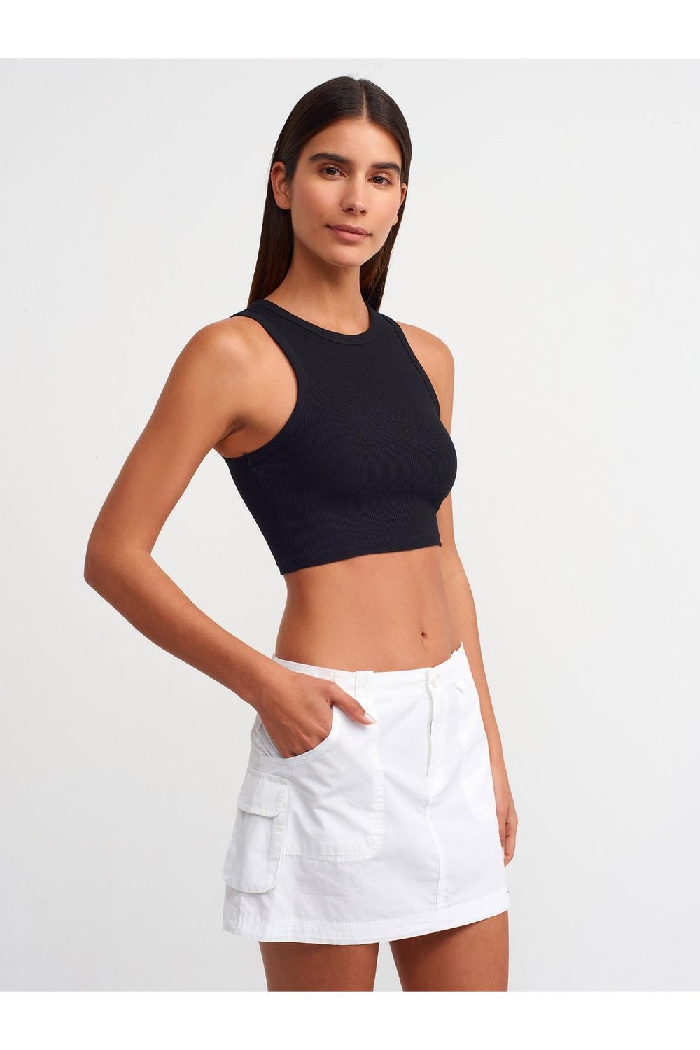 20820-dikis-efektli-crop-top-siyah-e240ed.jpg