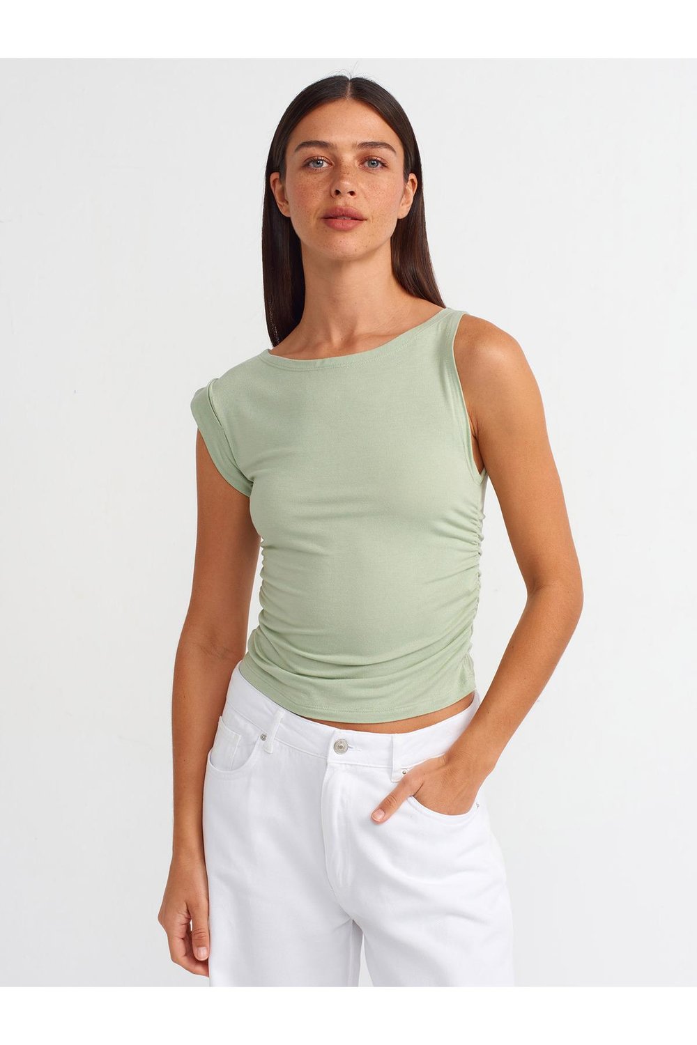 31089-asimetrik-burgu-detayli-top-acik-ebe5a1.jpg