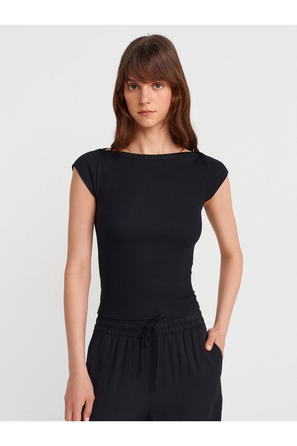 31809 Kayık Yaka Fitilli T-Shirt-Siyah