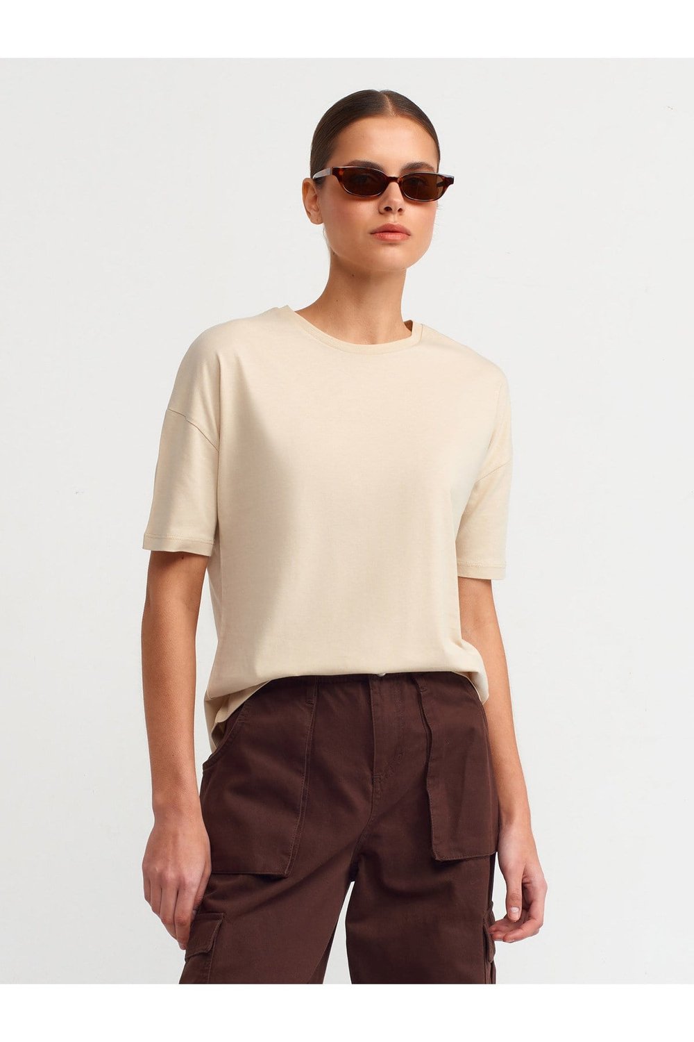 3683-100-pamuk-basic-t-shirt-acik-bej-48-44c.jpg