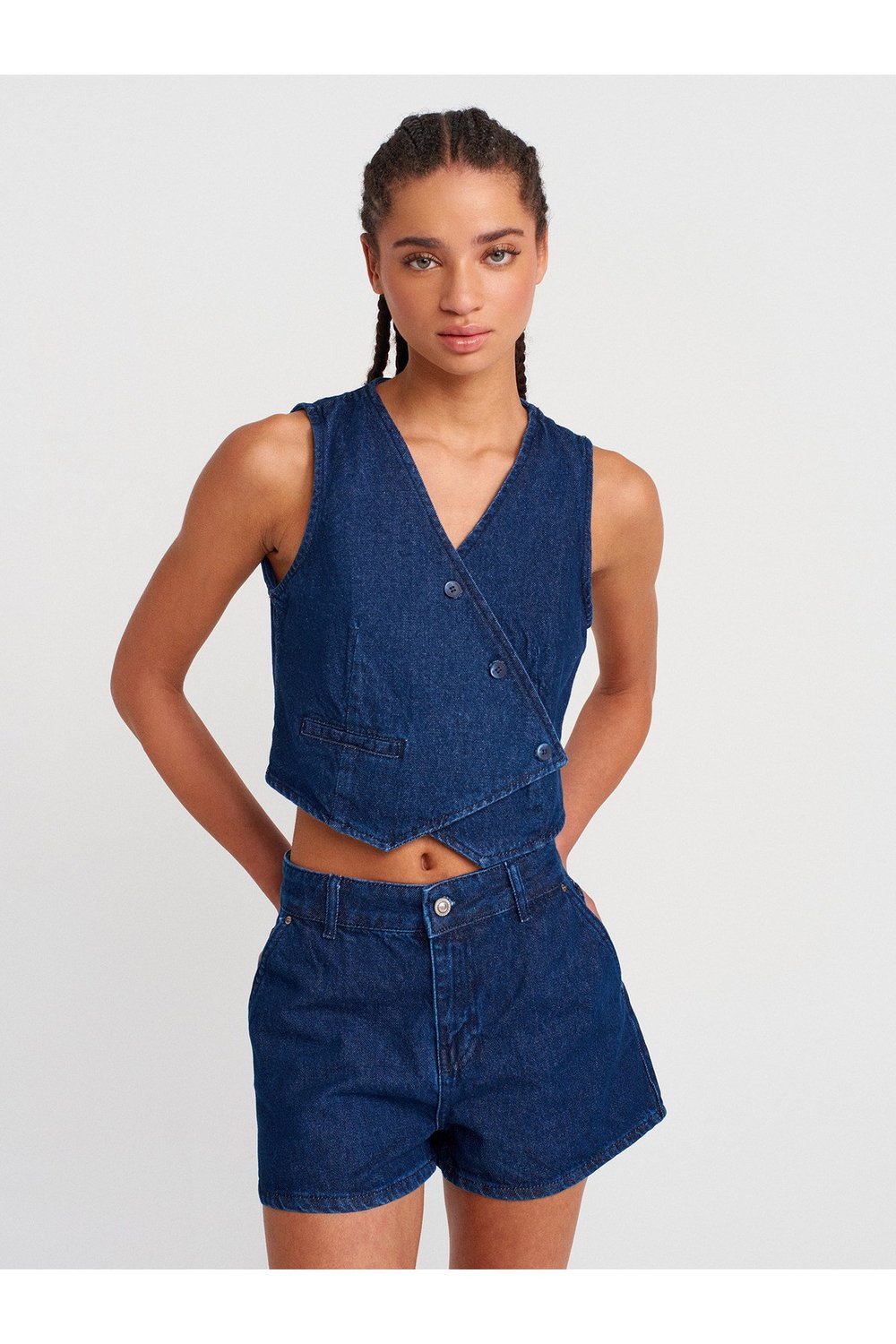50750-asimetrik-dugmeli-denim-yelek-la-b6-6d0.jpg