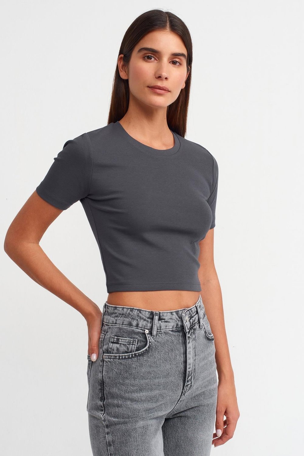 crop-t-shirt-antrasit-940-b3.jpg