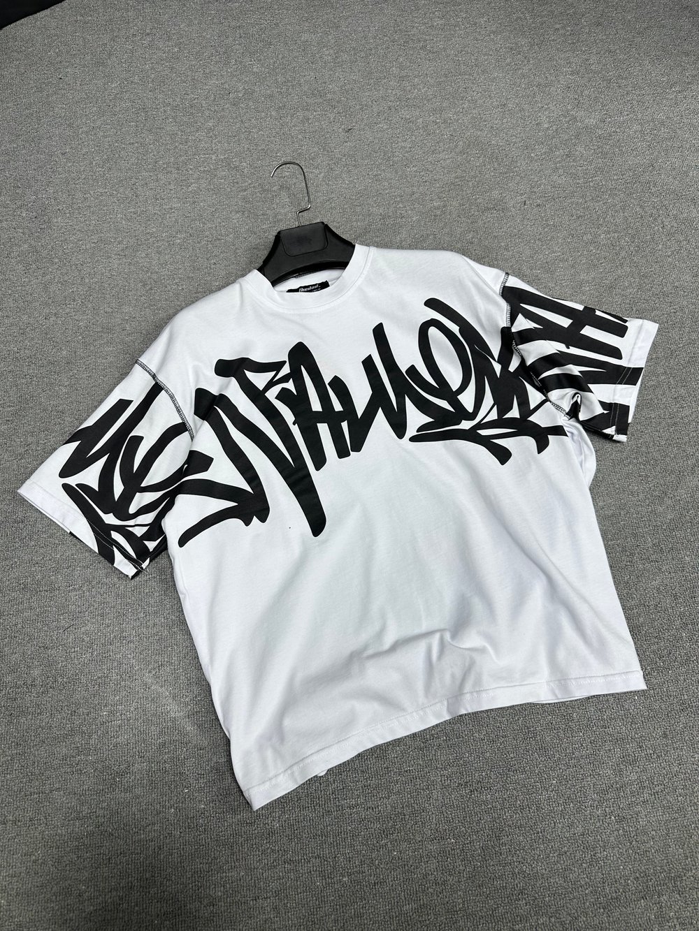Graffiti Baskı Detaylı T-shirt Beyaz 