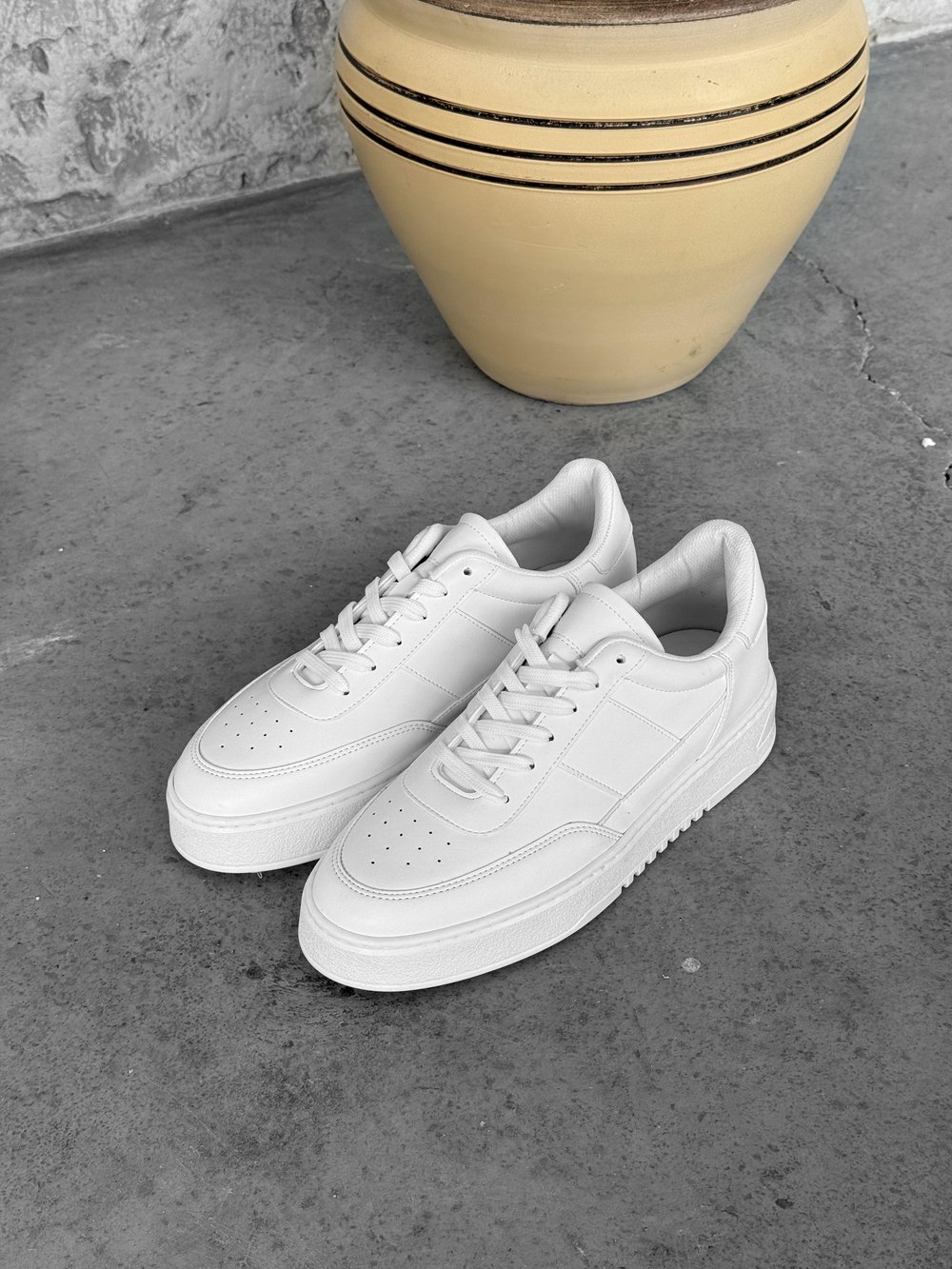 Beyaz Basıc Deri Ayakkabı