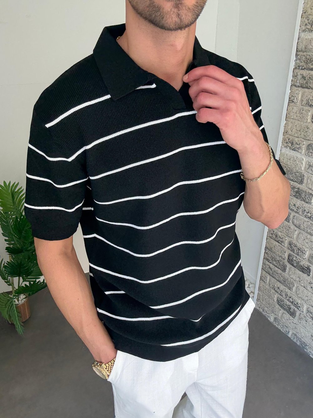 Polo Yaka Çizgili Siyah Triko
