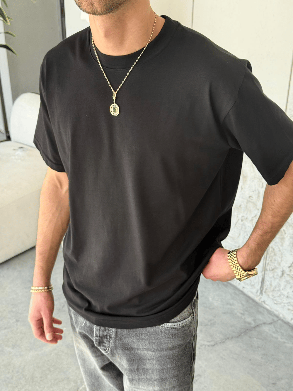 Regular Kalıp Likralı Düz Basıc Siyah Tişört 