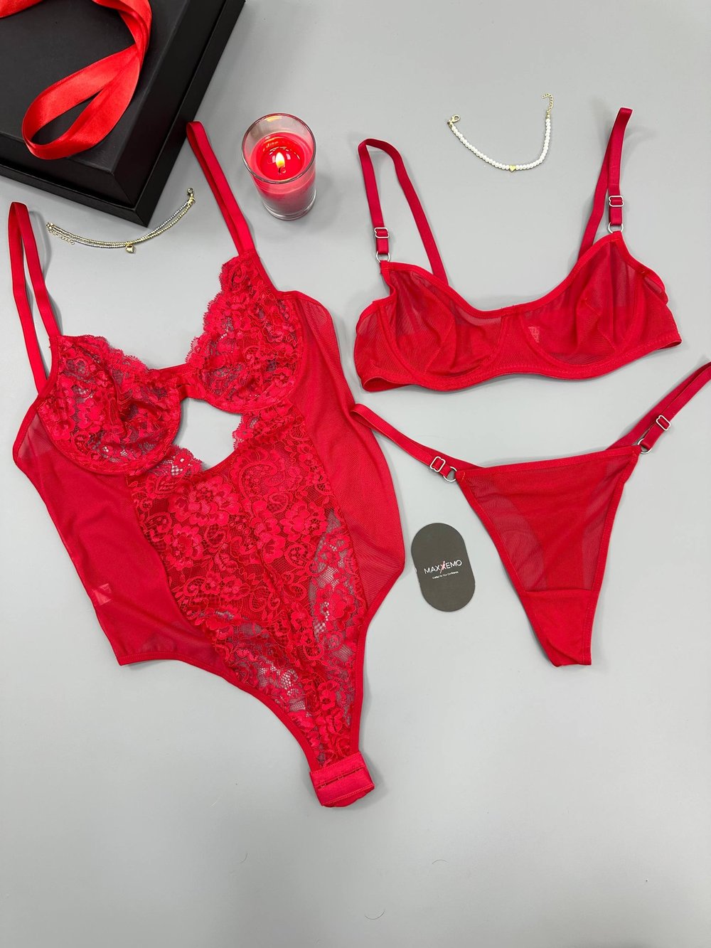Kırmızı Bodysuit + Sütyen Takım