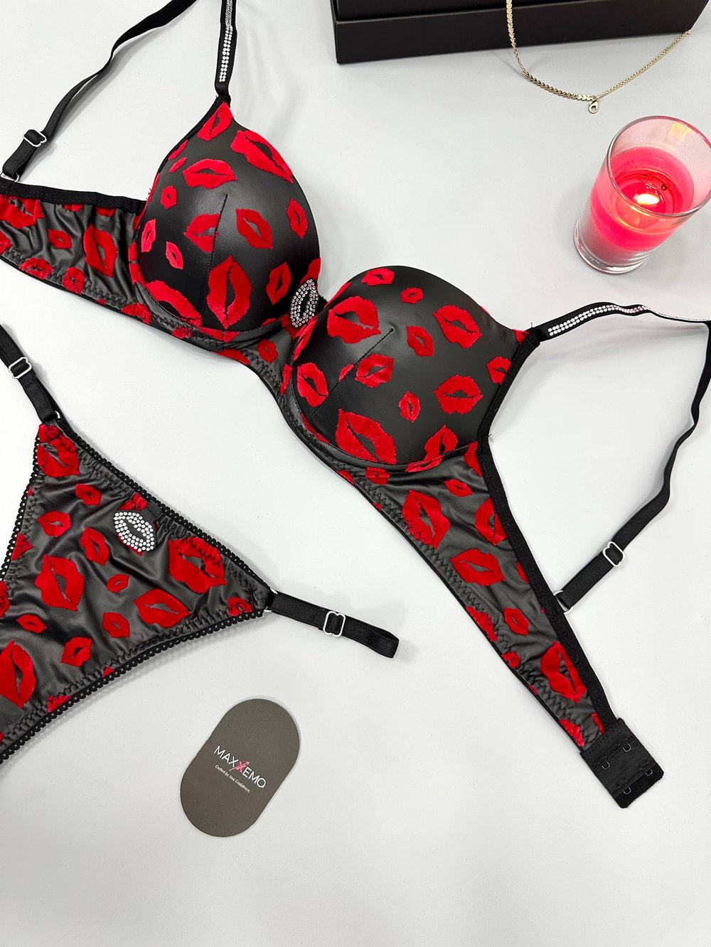 Kiss Me Dolgulu Sütyen Takım