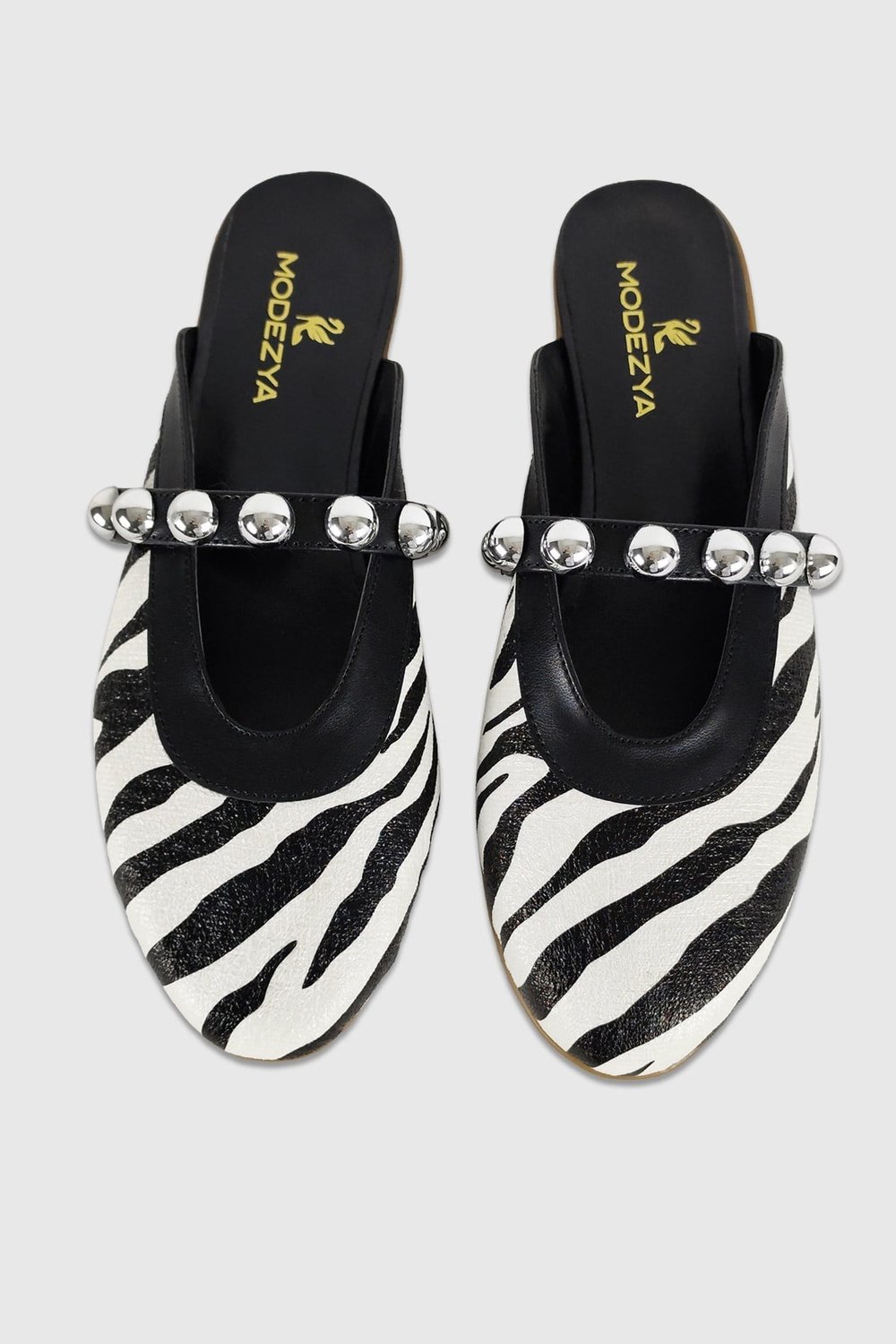 Annie Zebra Mat Troklu Kemer Detay Yuvarlak Burun Kadın Terlik